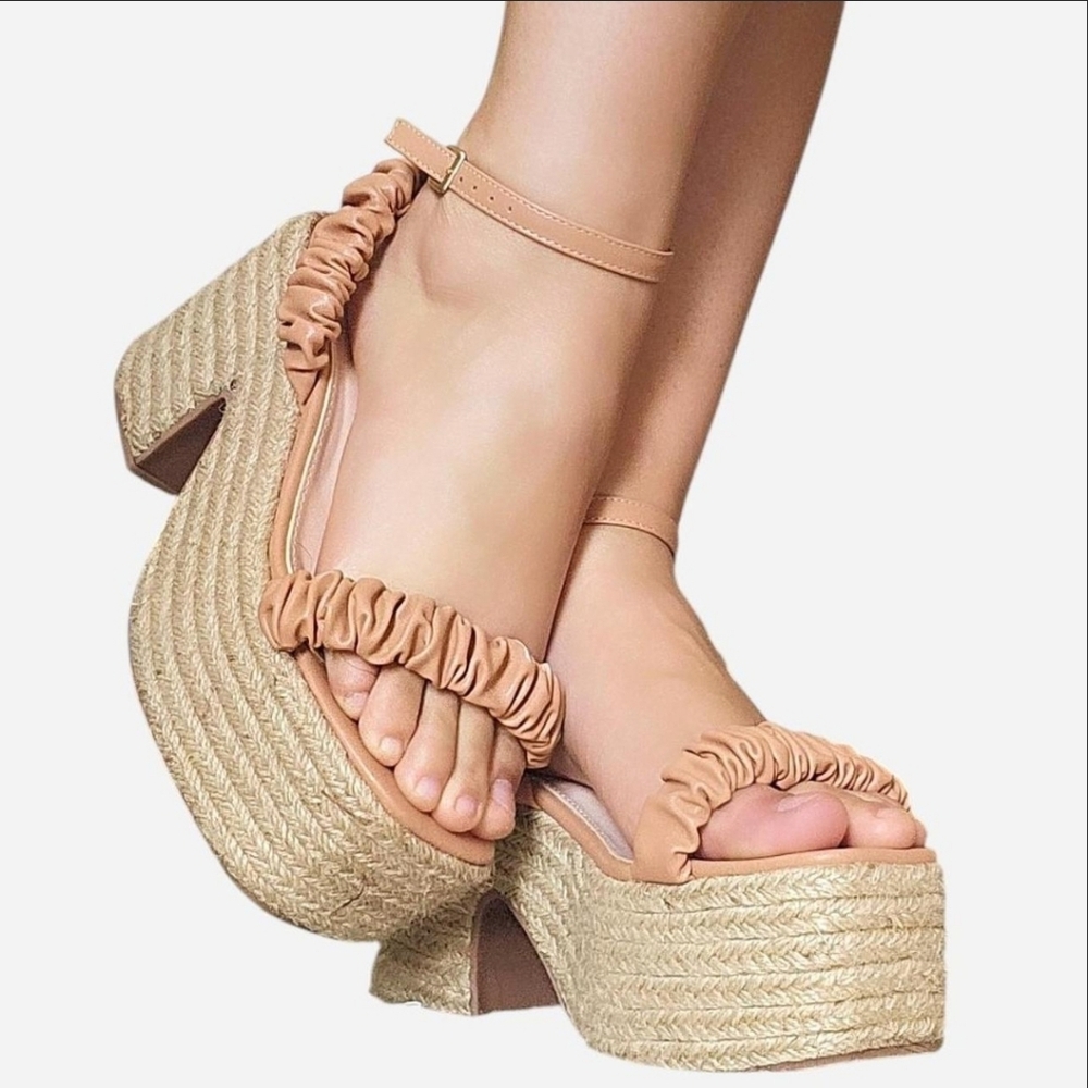 [SOLD] Nasty Gal Tan Ruffled Platform Sandals